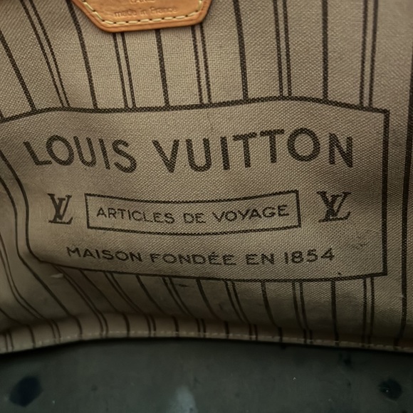 Authentic 🌼Louis Vuitton 🌼Neverful bag MM Reasonable offers please - Picture 8 of 14